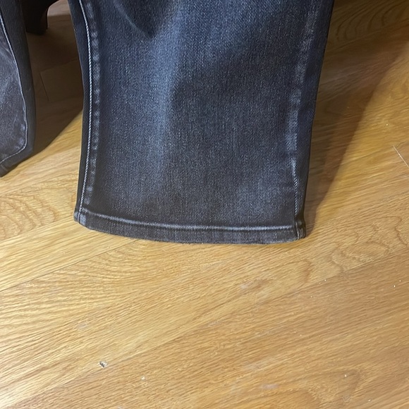 RISEN HIGH RISE STRAIGHT Black Denim Distressed - Picture 6 of 6